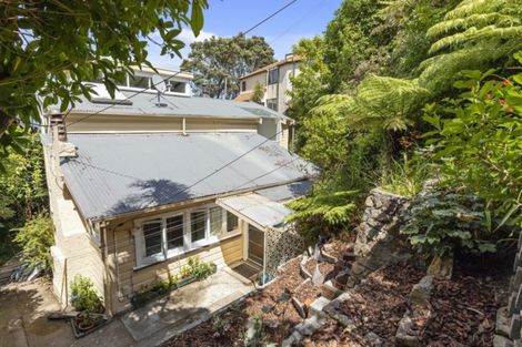 Photo of property in 7 Westhill Road, Point Howard, Lower Hutt, 5013