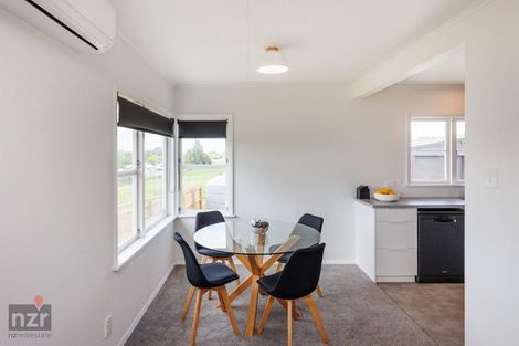 Photo of property in 100 Hastings Street, Halcombe, 4779