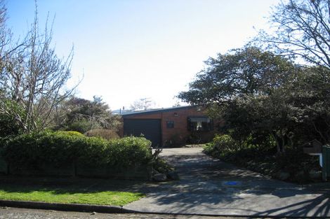 Photo of property in 3 Barrett Place, Carterton, 5713