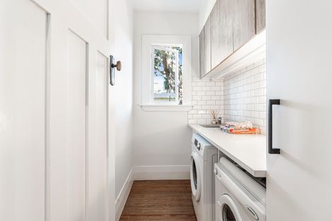 Photo of property in 61 Miro Street, New Lynn, Auckland, 0600