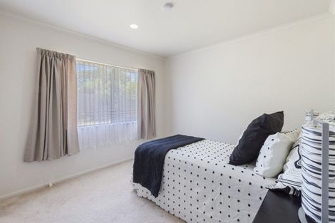 Photo of property in 29 Carnoustie Drive, Wattle Downs, Auckland, 2103