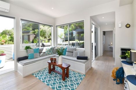 Photo of property in 69 De Luen Avenue, Tindalls Beach, Whangaparaoa, 0930