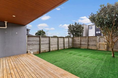 Photo of property in 73 Bordeaux Parade, Te Atatu South, Auckland, 0610
