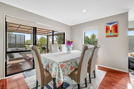 Photo of property in 2/26 James Street, Bayview, Auckland, 0629