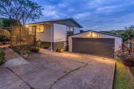 Photo of property in 2/109 Oreil Avenue, West Harbour, Auckland, 0618
