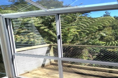 Photo of property in 29 Island Bay Road, Beach Haven, Auckland, 0626