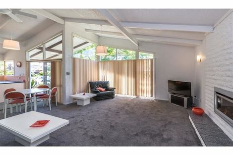 Photo of property in 25 Rosedale Place, Avonhead, Christchurch, 8042