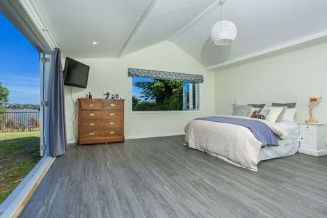 Photo of property in 21 Norwood Road, Bayswater, Auckland, 0622