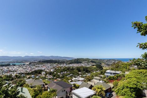 Photo of property in 16 Fortunatus Street, Brooklyn, Wellington, 6021