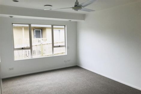 Photo of property in 99 Unsworth Drive, Unsworth Heights, Auckland, 0632