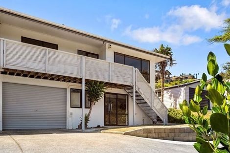 Photo of property in 49b Albatross Close, Whitby, Porirua, 5024