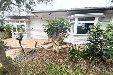 Photo of property in 37 Moana Avenue, Onehunga, Auckland, 1061