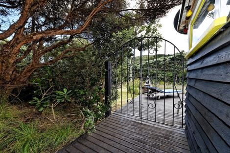 Photo of property in 29 Glenesk Road, Piha, New Lynn, 0772