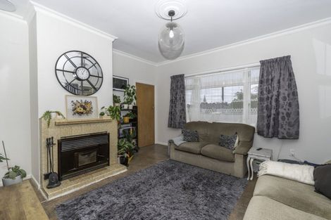 Photo of property in 30 Lemon Street, Otaki, 5512