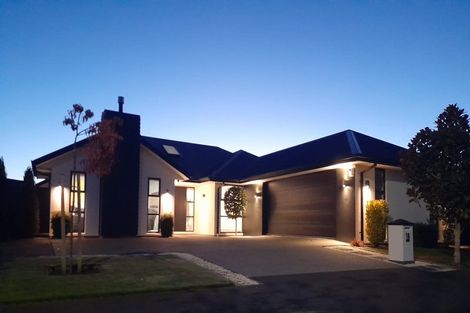 Photo of property in 16 Te Whenu Crescent, Marshland, Christchurch, 8083