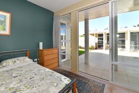 Photo of property in 58 Settlers Grove, Orewa, 0931