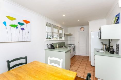 Photo of property in 43 Woodleigh Street, Frankleigh Park, New Plymouth, 4310