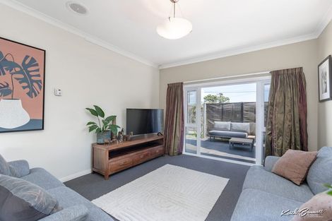 Photo of property in 1/25 Vincent Street, Waterloo, Lower Hutt, 5011