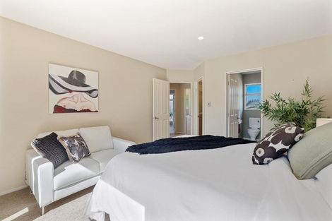 Photo of property in 5 Mcclintock Lane, Sockburn, Christchurch, 8042