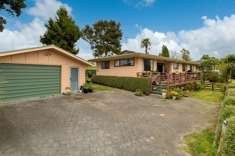 Photo of property in 64 Welcome Bay Road, Welcome Bay, Tauranga, 3112