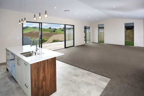 Photo of property in 2 Clark Rise, Pokeno, 2402