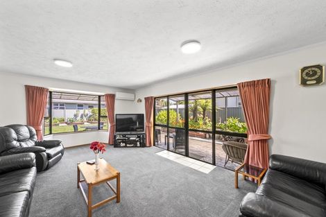 Photo of property in 7 Ayers Street, Rangiora, 7400