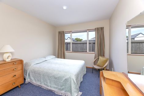 Photo of property in 61 Chesterfield Mews, Russley, Christchurch, 8042