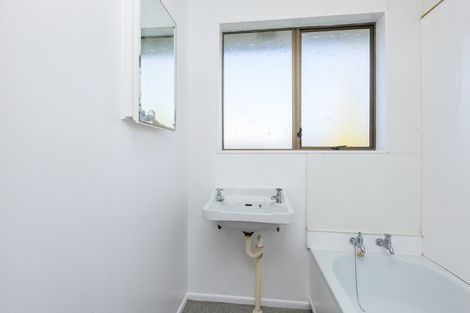 Photo of property in 1/29 Gemstone Drive, Birchville, Upper Hutt, 5018