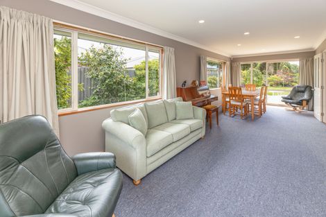 Photo of property in 61 Chesterfield Mews, Russley, Christchurch, 8042