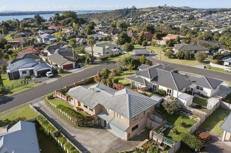 Photo of property in 6 Maddison Place, Welcome Bay, Tauranga, 3112