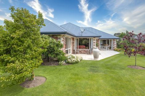 Photo of property in 61 Chesterfield Mews, Russley, Christchurch, 8042