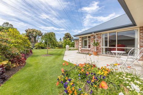 Photo of property in 61 Chesterfield Mews, Russley, Christchurch, 8042