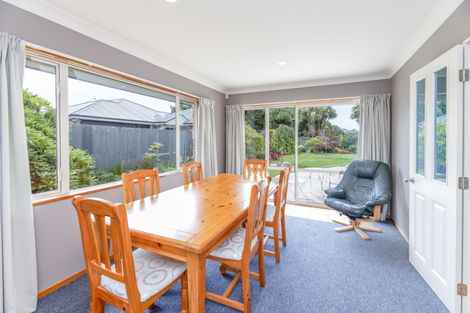 Photo of property in 61 Chesterfield Mews, Russley, Christchurch, 8042