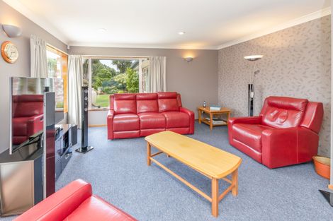 Photo of property in 61 Chesterfield Mews, Russley, Christchurch, 8042