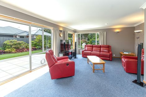 Photo of property in 61 Chesterfield Mews, Russley, Christchurch, 8042