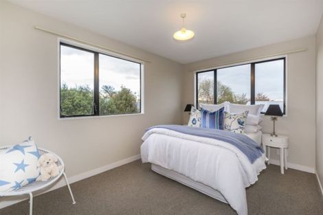 Photo of property in 25 Wiremu Street, Redwood, Christchurch, 8051