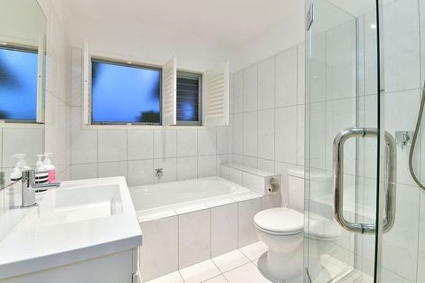 Photo of property in 2 Andre Rise, Stanmore Bay, Whangaparaoa, 0932