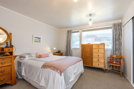 Photo of property in 1 Kinnel Grove, Papakowhai, Porirua, 5024