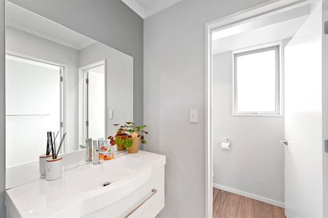 Photo of property in 30 King Street, Coalgate, 7673