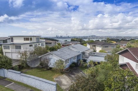 Photo of property in 22 Chelsea View Drive, Chatswood, Auckland, 0626