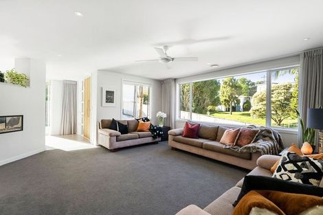 Photo of property in 265a Vipond Road, Stanmore Bay, Whangaparaoa, 0932