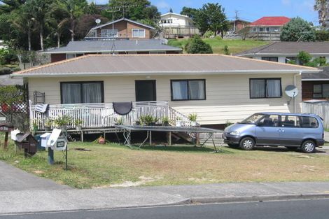 Photo of property in 1/139 Spinella Drive, Bayview, Auckland, 0629