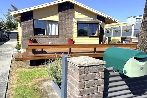 Photo of property in 2 Jamieson Road, Karoro, Greymouth, 7805