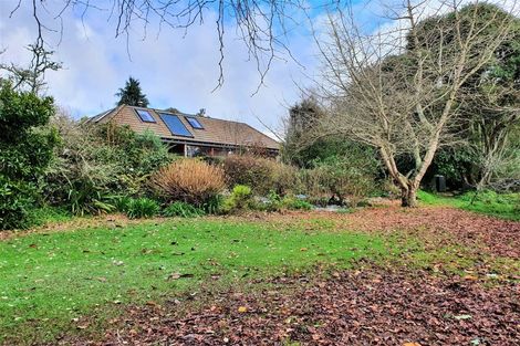 Photo of property in 25 Heatherlea Road East, Levin, 5571