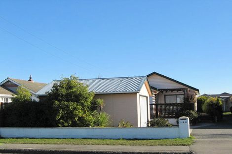 Photo of property in 180 Palmers Road, New Brighton, Christchurch, 8083
