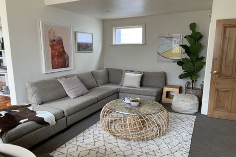 Photo of property in 127 Elizabeth Street, Mount Victoria, Wellington, 6011