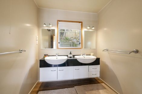 Photo of property in 4 Doon Street, Vauxhall, Dunedin, 9013