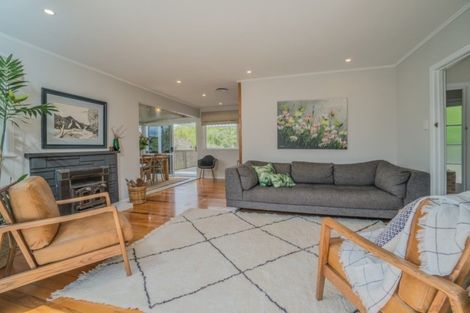 Photo of property in 7 Trelawn Place, Cockle Bay, Auckland, 2014