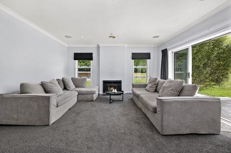 Photo of property in 15 Maple Grove, Acacia Bay, Taupo, 3385