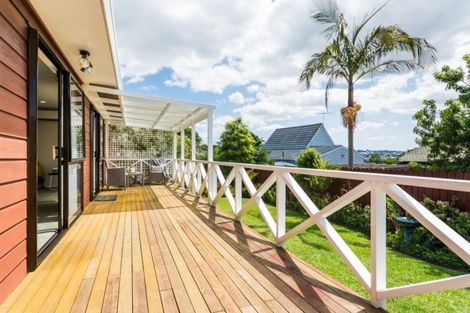 Photo of property in 2/40 Toroa Street, Torbay, Auckland, 0630